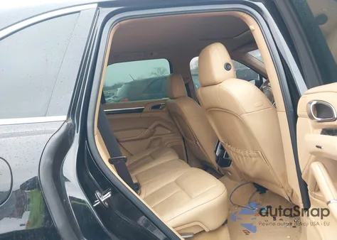 2011 Porsche Cayenne z USA, uszkodzony, nr VIN WP1AA2A24BLA08664